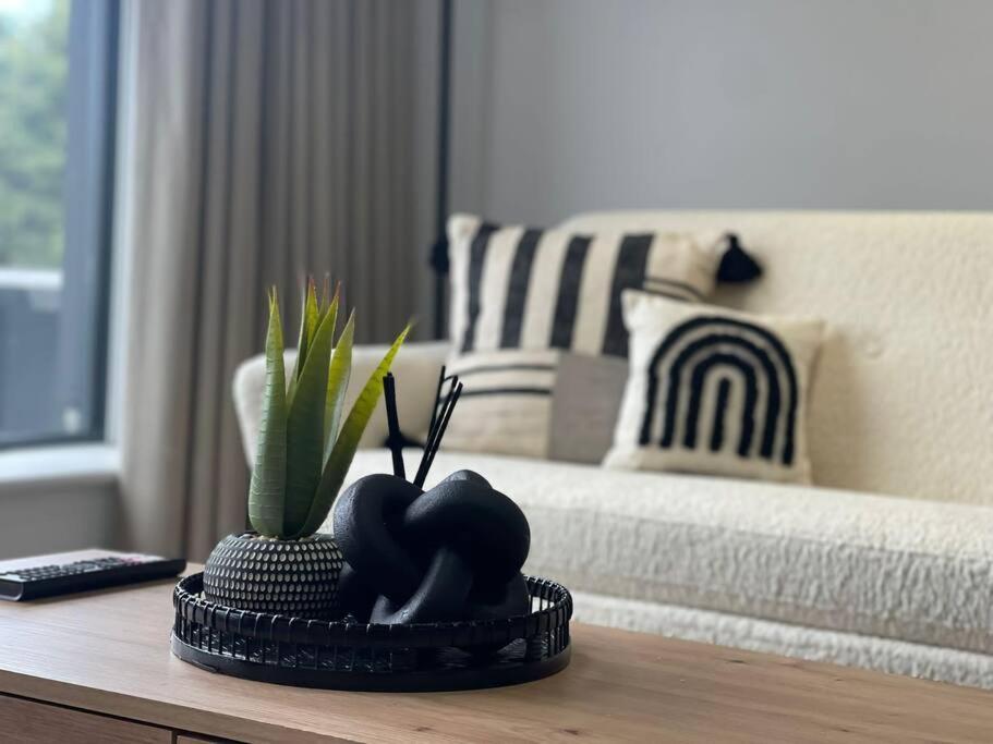 Trendy Apartment In Cardiff Free Parking Esterno foto