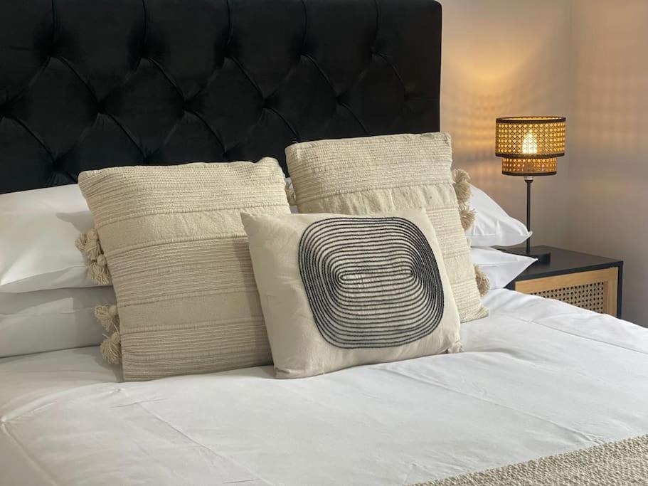 Trendy Apartment In Cardiff Free Parking Esterno foto