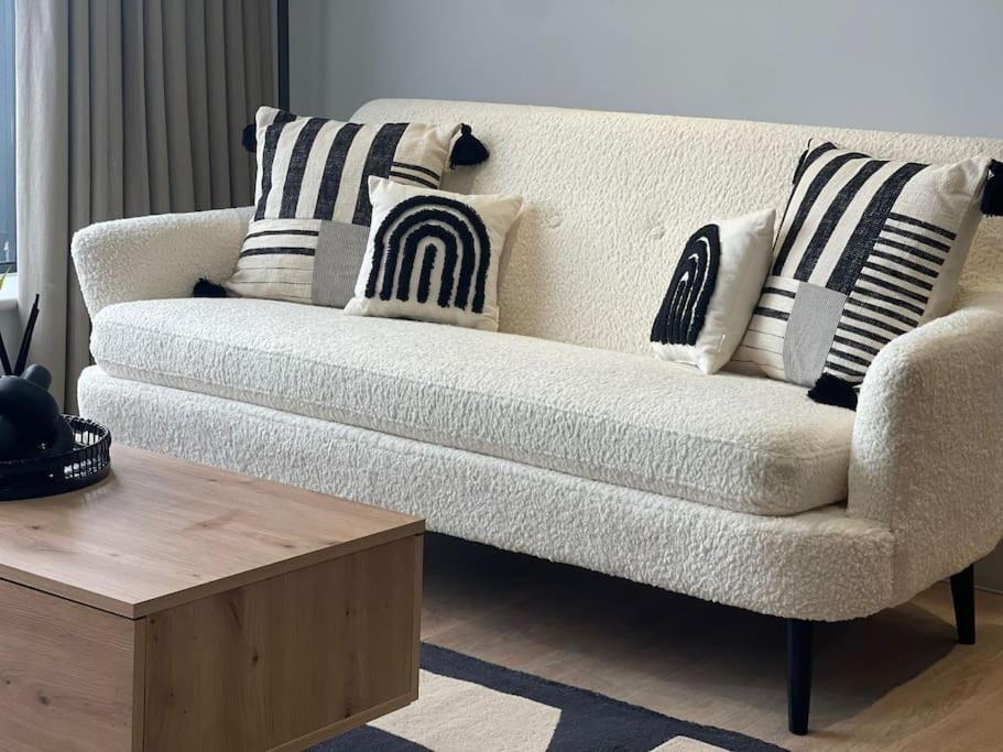 Trendy Apartment In Cardiff Free Parking Esterno foto